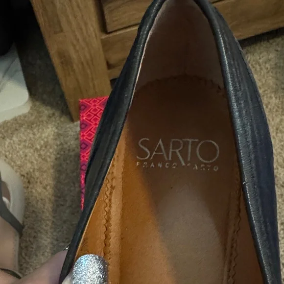 Franco Sarto Black Leather Loafers - Picture 3 of 4